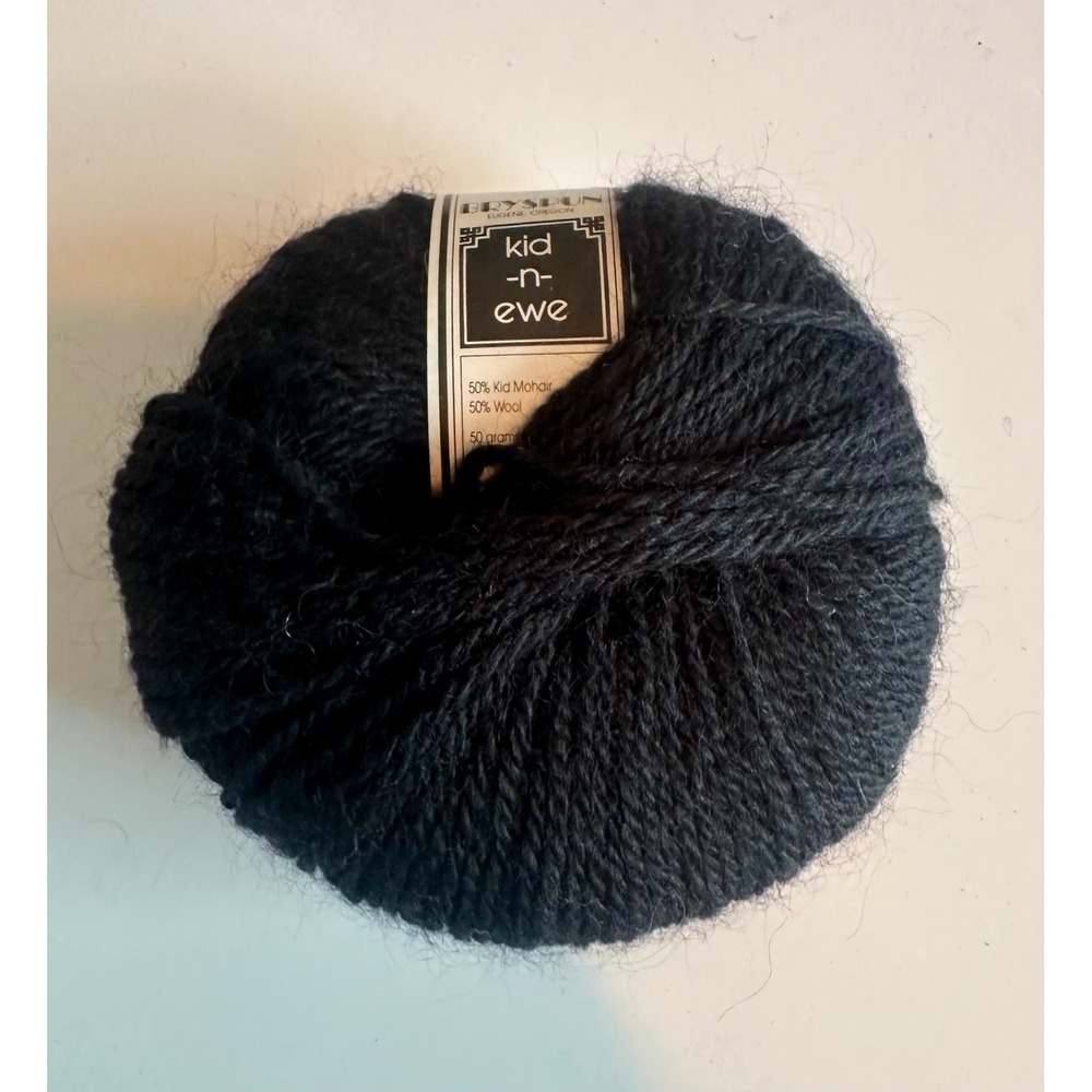Bryspun Kid-n-Ewe Black Mohair Wool Blend Yarn 50g 120yds‎ Color 110 Dye Lot 021